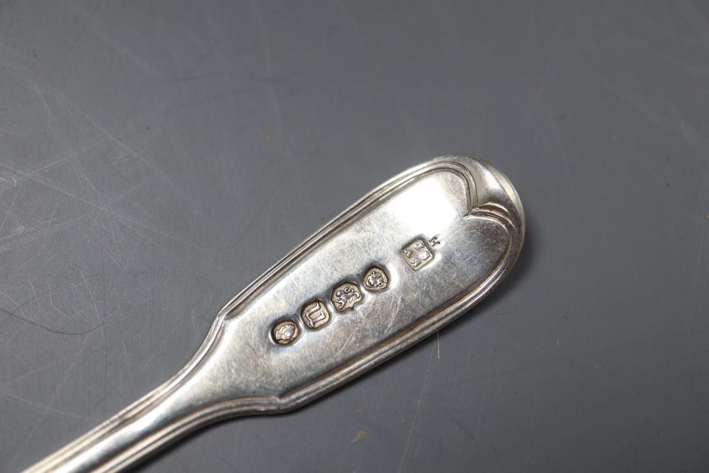 A set of six William IV silver fiddle and thread teaspoons, London 1835, and a set of three similar salt spoons, 8oz.